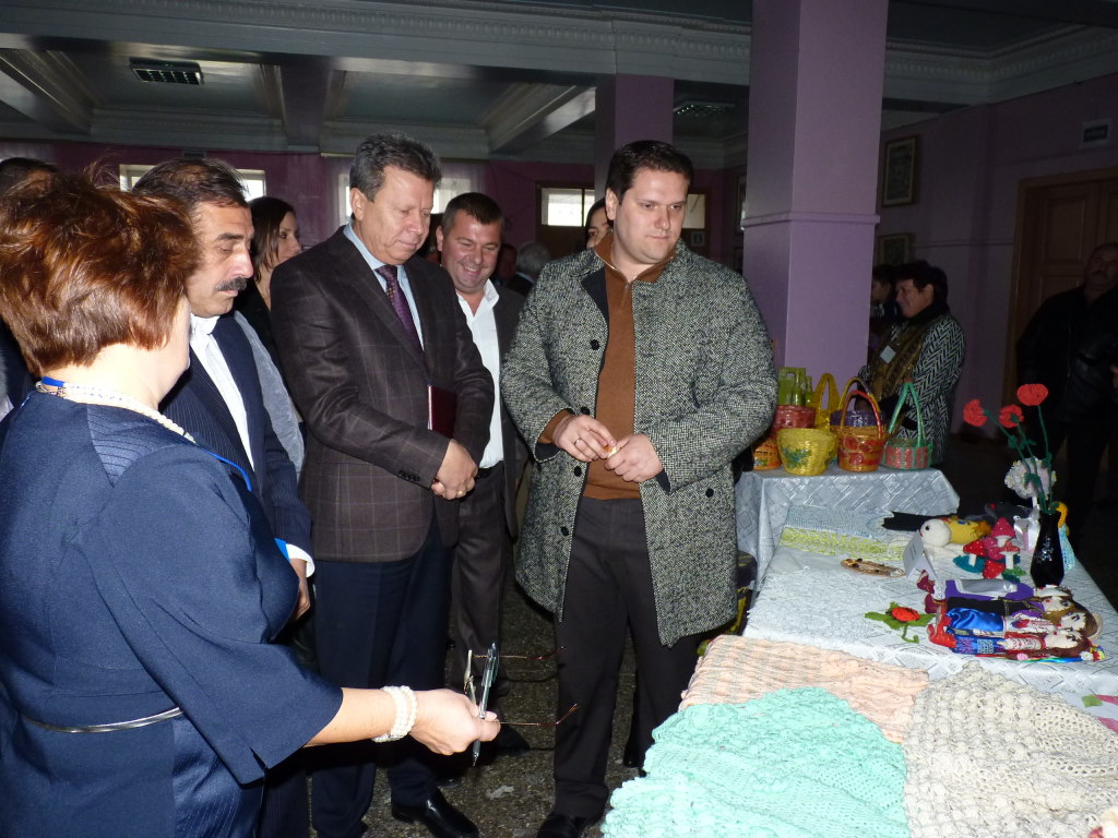 Александр Урбанский побывал на открытии Центра гагаузской культуры